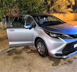 تۆیۆتا سیانا